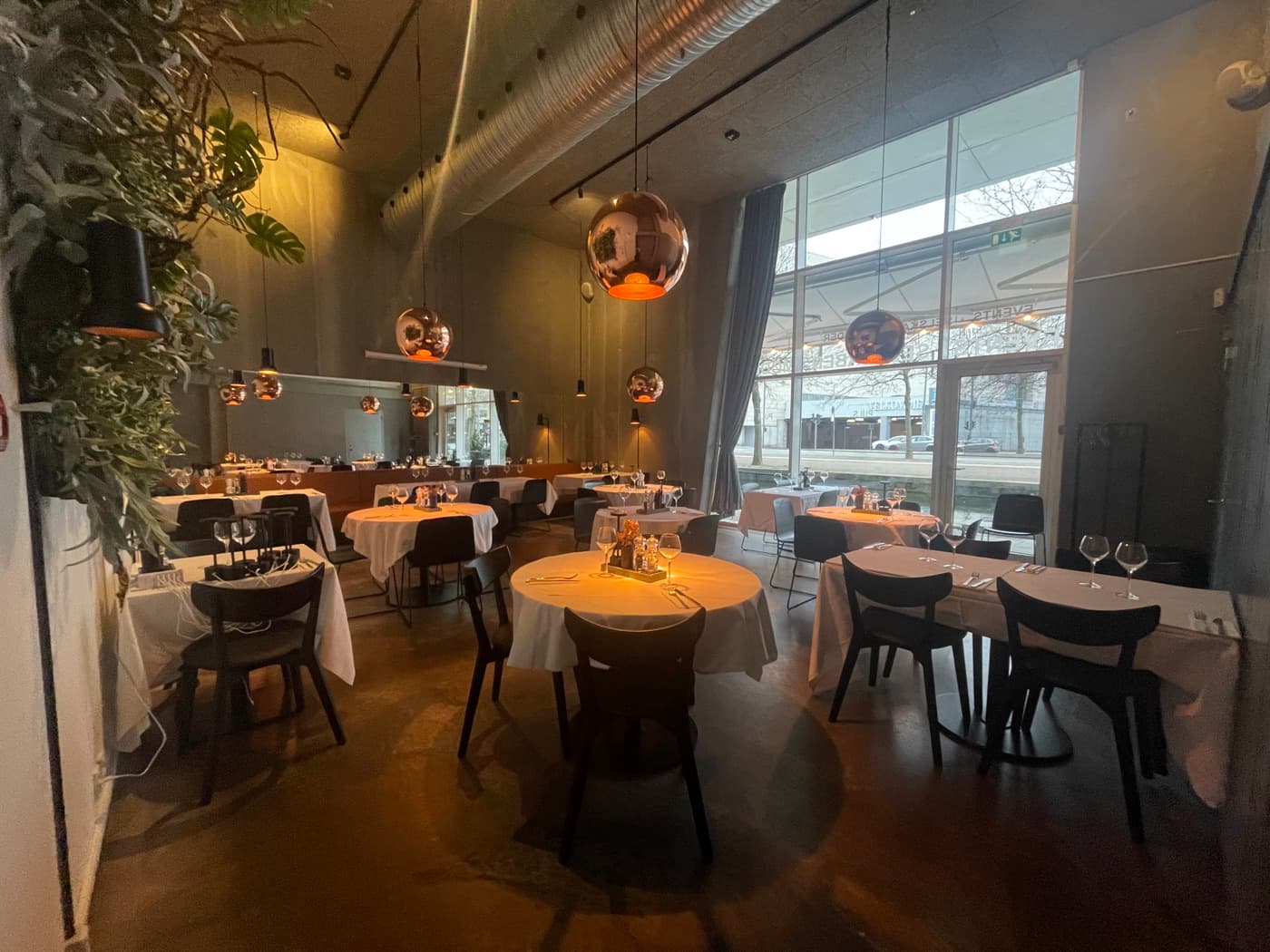Stort lokale — PULS Kitchen & Bar