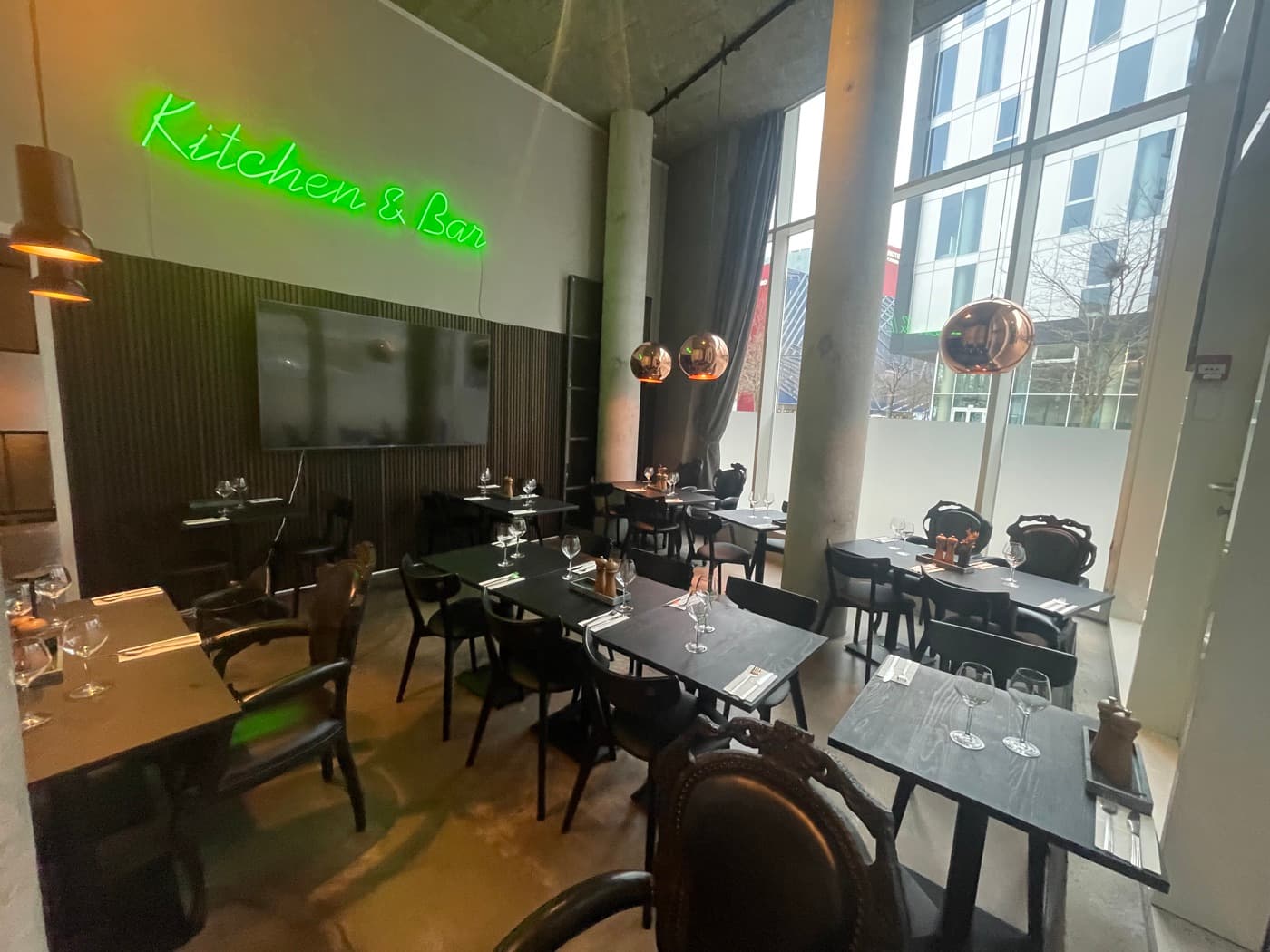 Lille lokale — PULS Kitchen & Bar